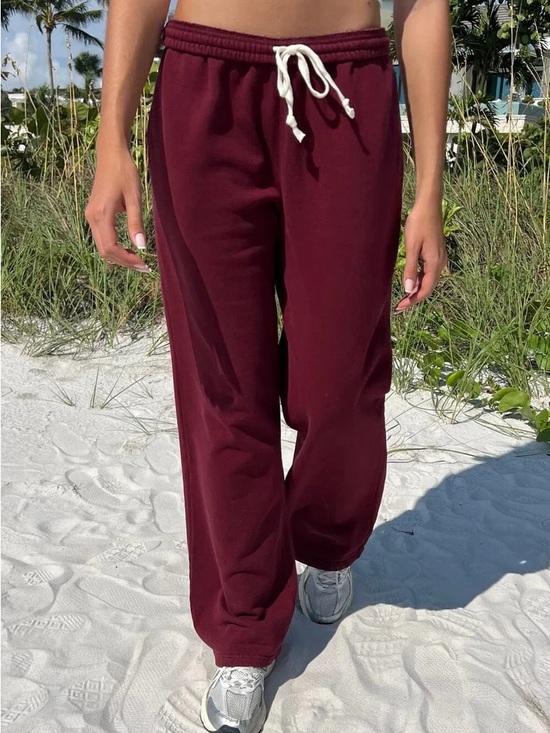 Brandy Melville Pants - NWT Brandy Melville Anastasia Sweatpants